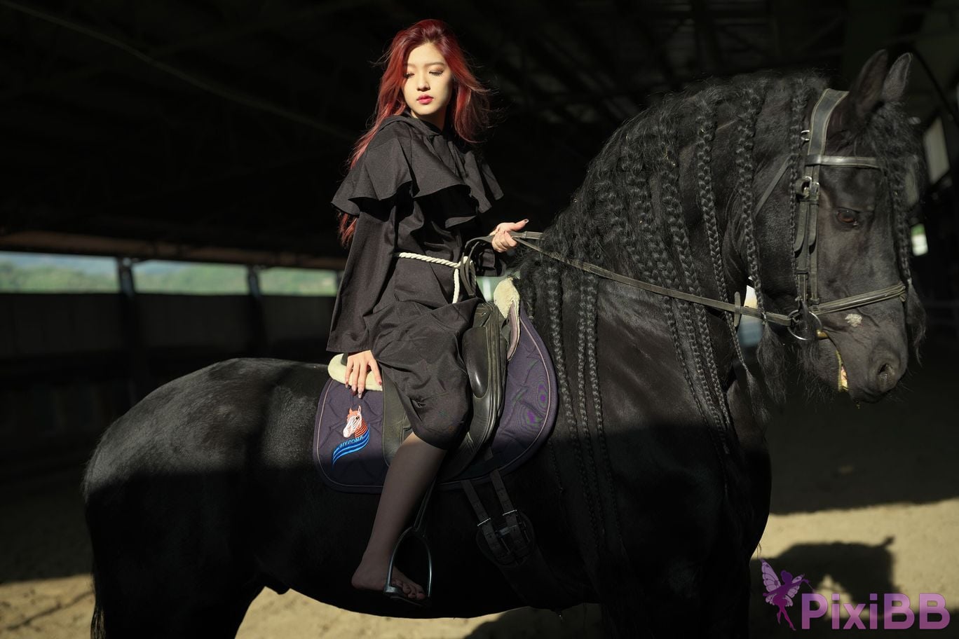 Private Photoshoot Jiang Yunya Innocent long legged model Full scale private photos of human body leaked at outdoor racecourse PixiBB.COM 320