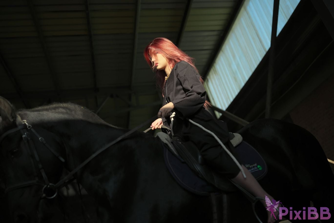 Private Photoshoot Jiang Yunya Innocent long legged model Full scale private photos of human body leaked at outdoor racecourse PixiBB.COM 353