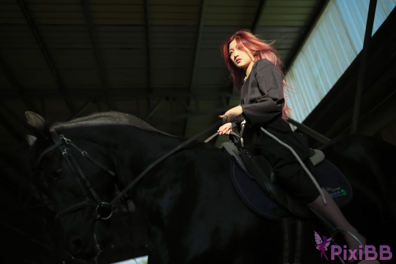 Private Photoshoot Jiang Yunya Innocent long legged model Full scale private photos of human body leaked at outdoor racecourse PixiBB.COM 354
