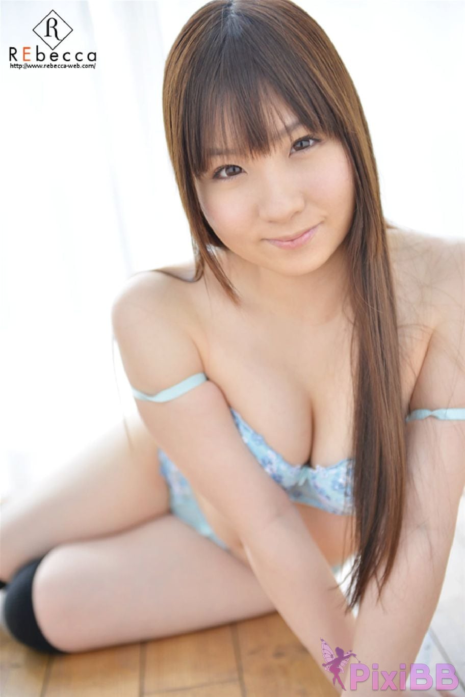 Japanese Idol Hitomi Natsuki Mia REbecca coquettish angel digital photo book PixiBB.COM 005
