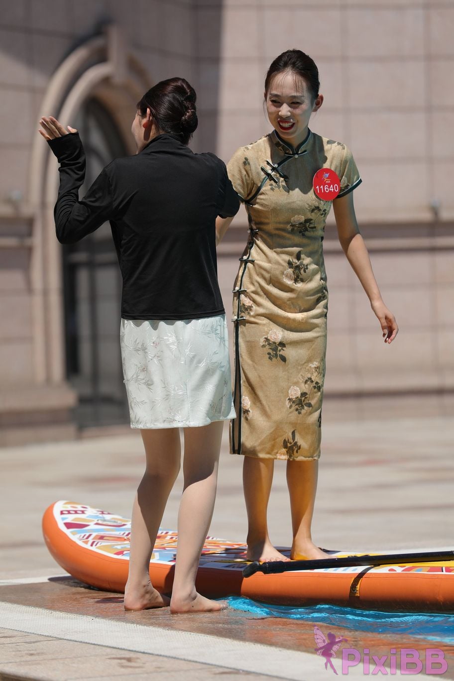 Featured Street Photography Works No.5510 Cheongsam lady PixiBB.COM 045