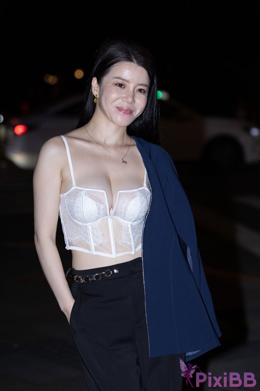 Featured Street Photography Works No.5505 Charming intellectual breasts PixiBB.COM 215
