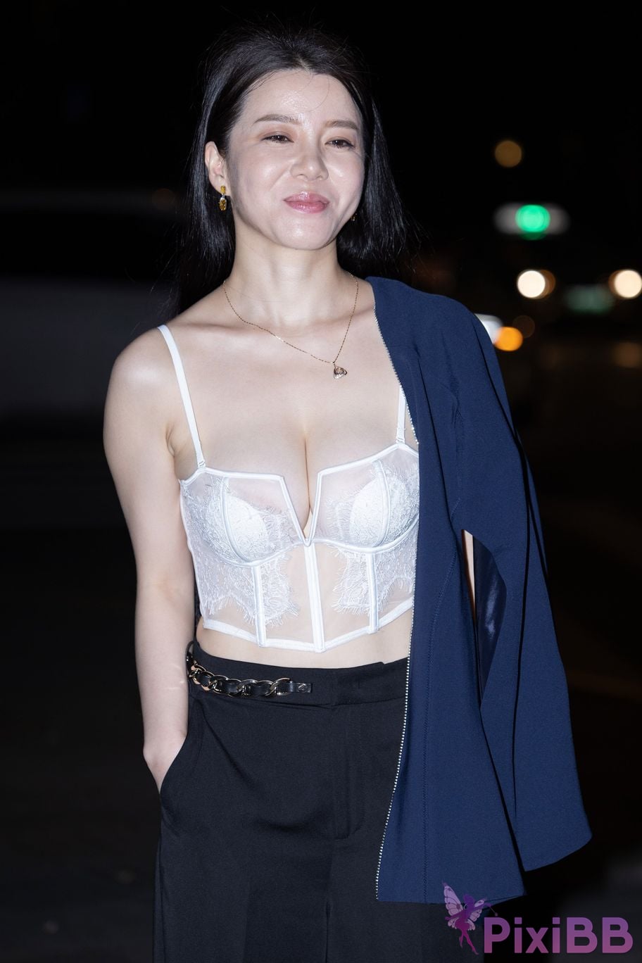 Featured Street Photography Works No.5505 Charming intellectual breasts PixiBB.COM 222