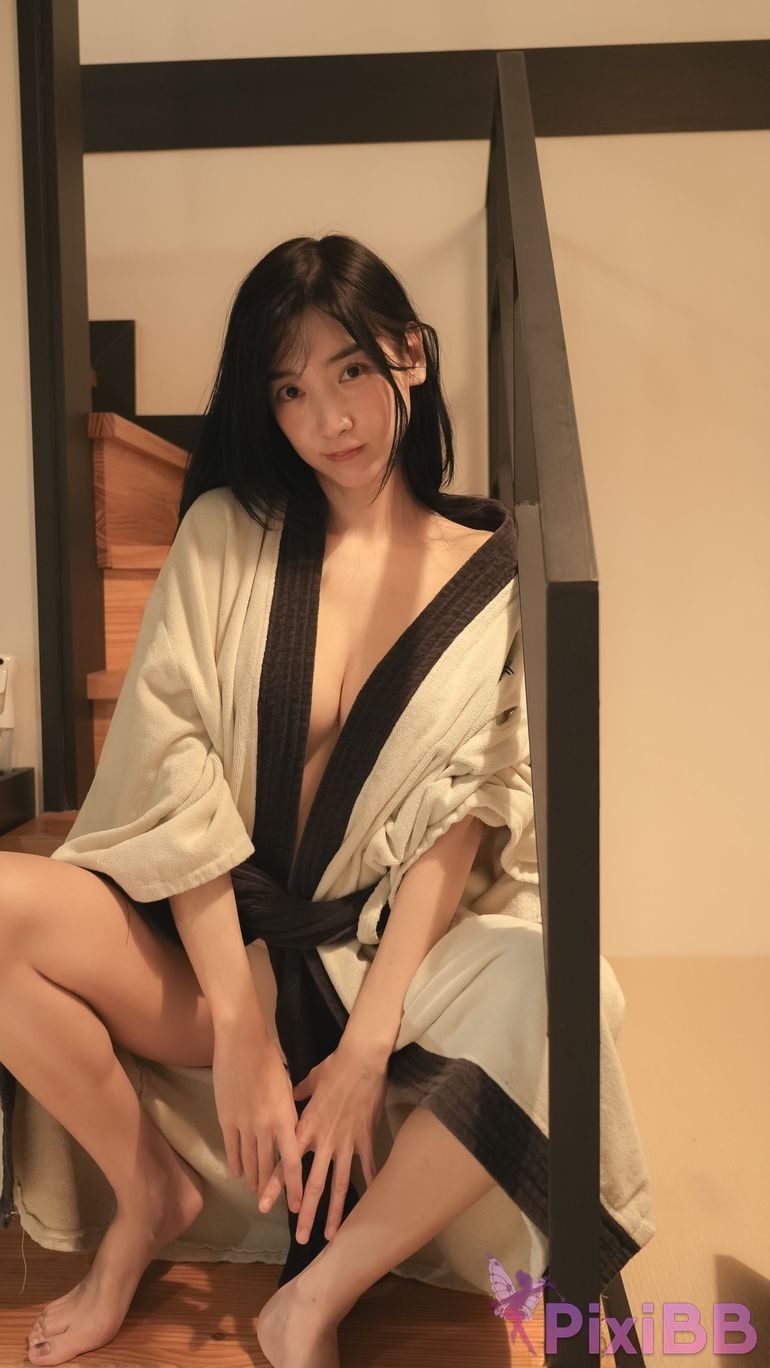 Patreon Leezy easy 2025.02 PixiBB.COM 005