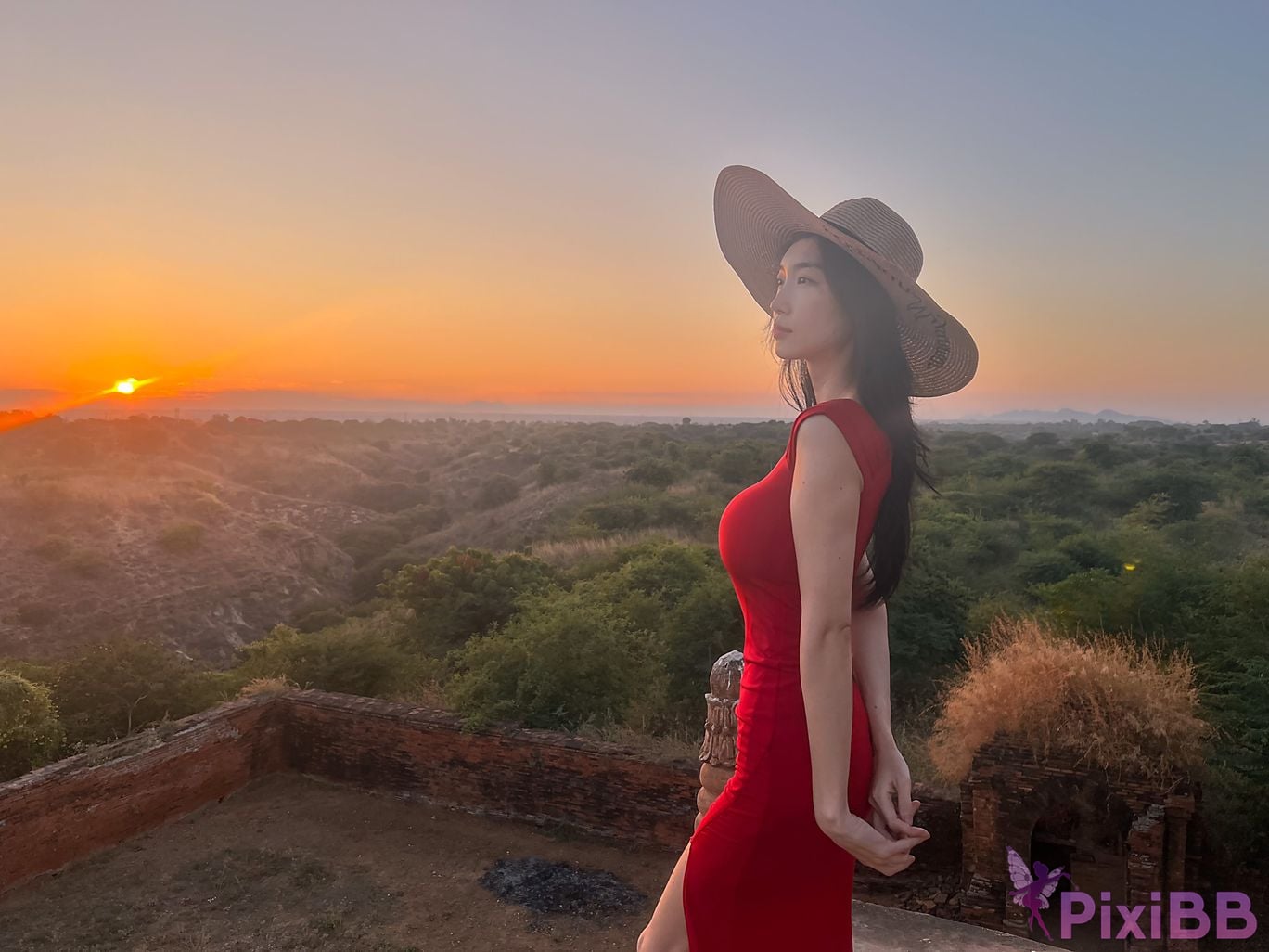 Patreon Leezy easy 2025.02 PixiBB.COM 072