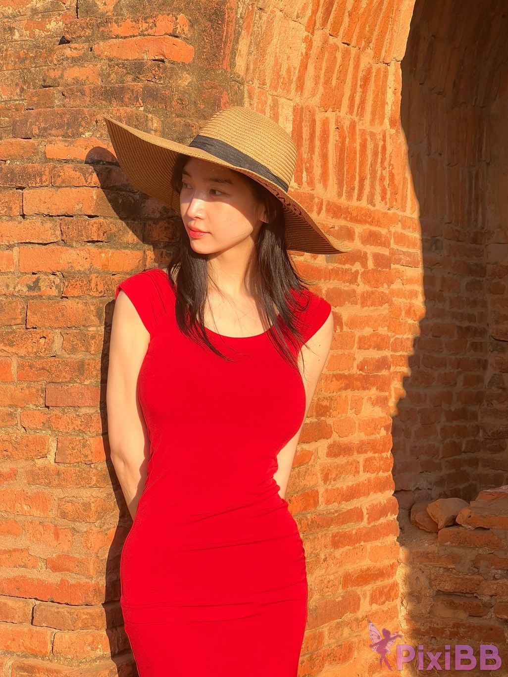 Patreon Leezy easy 2025.02 PixiBB.COM 078
