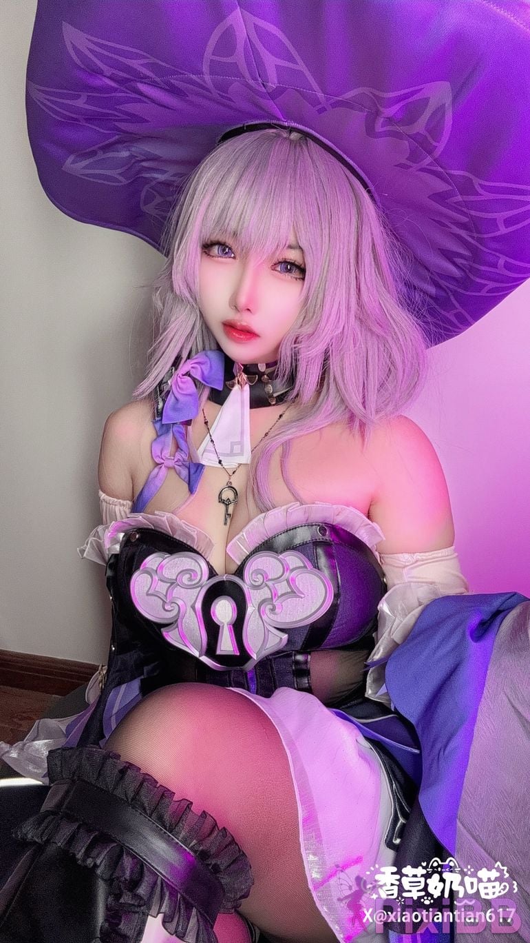 Cosplayer Vanilla Milk Meow Big Black Tower Collectors Edition PixiBB.COM 040
