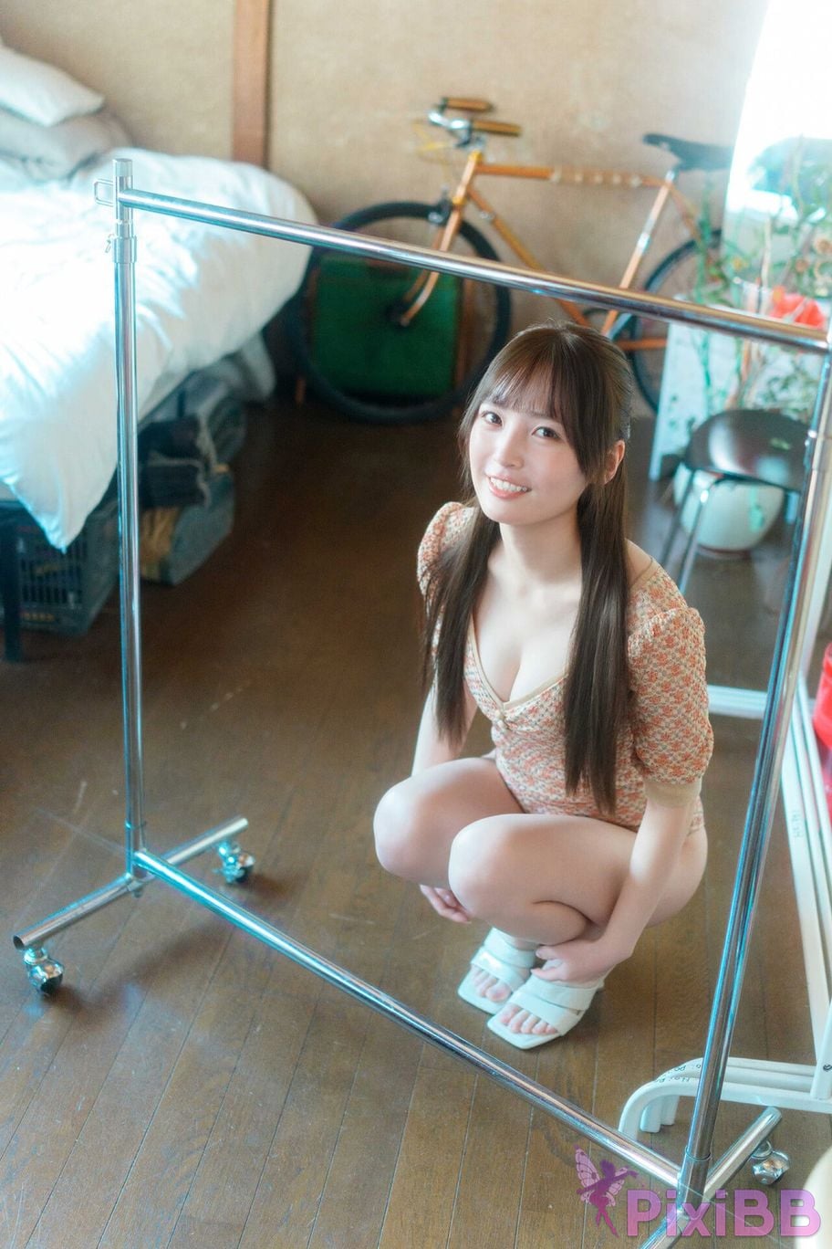 Japanese Idol Yura luminous body ENTAME36 degC digital photo book PixiBB.COM 019