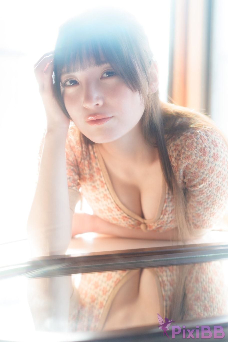 Japanese Idol Yura luminous body ENTAME36 degC digital photo book PixiBB.COM 023