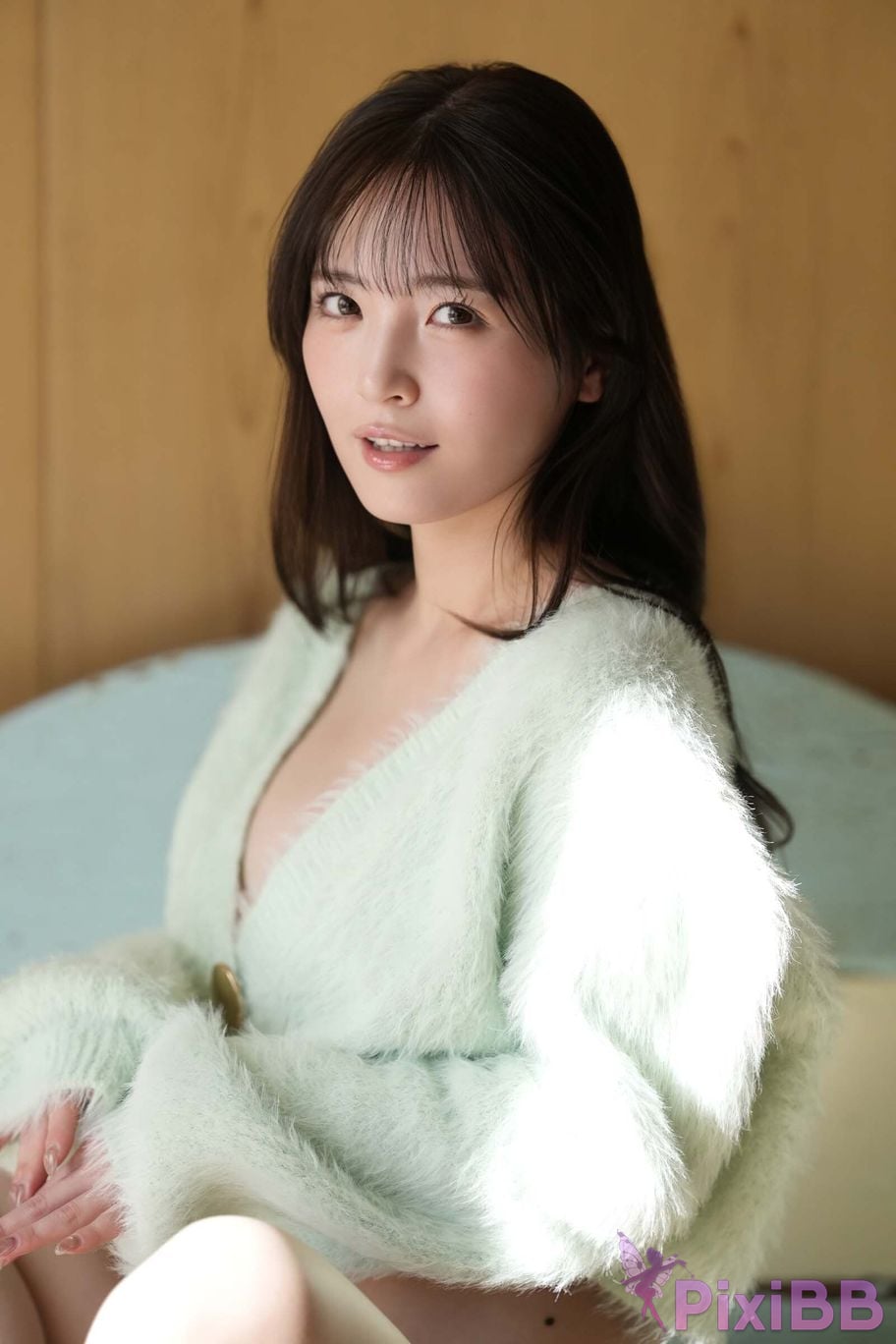 Japanese Idol Yura digital photo book Unrequited love is swaying bulgra PixiBB.COM 002