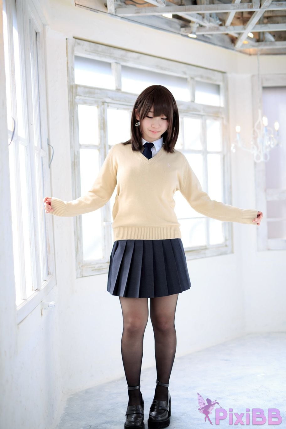 Japanese Idol Moe Iori That Child on Monday PixiBB.COM 024