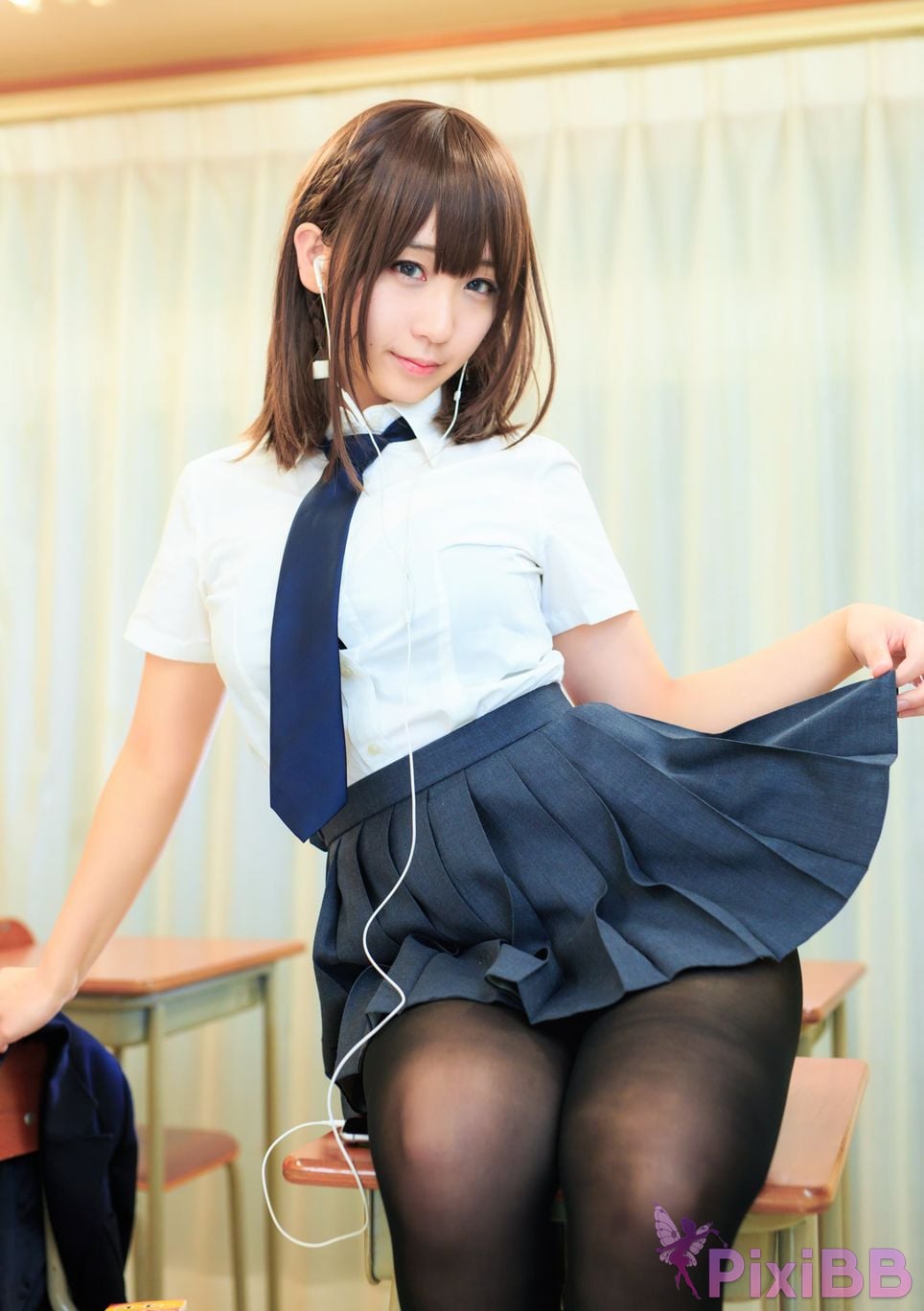 Japanese Idol Moe Iori That Child on Monday PixiBB.COM 154