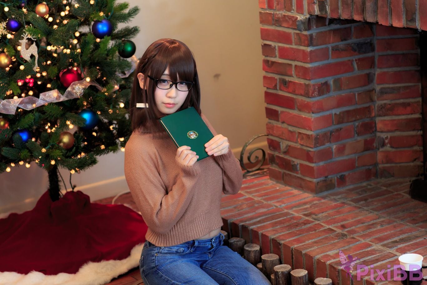 Japanese Idol Moe Iori That Child on Monday PixiBB.COM 200