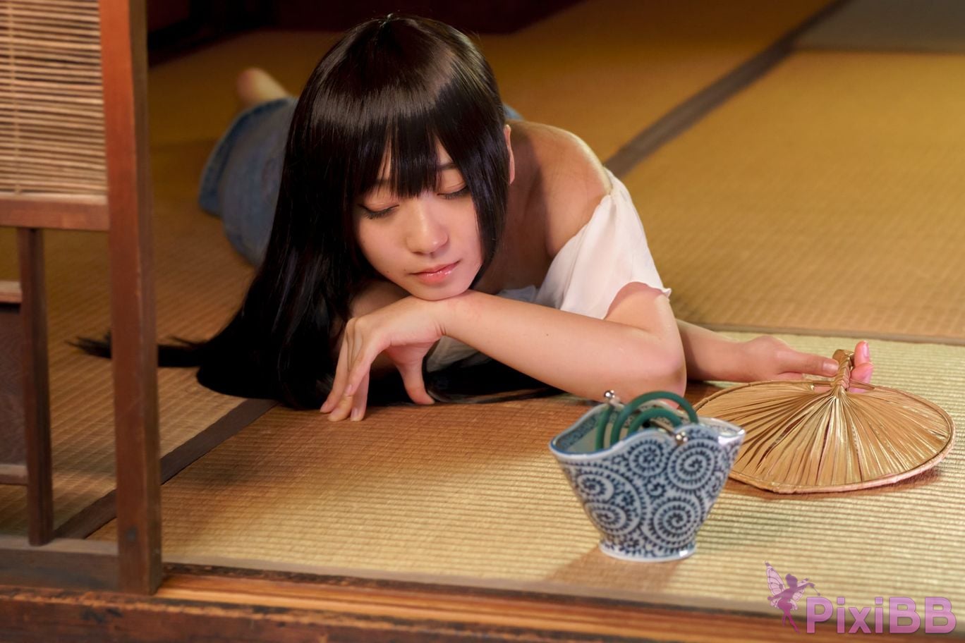 Japanese Idol Moe Iori Cosplay Ane Naru PixiBB.COM 401