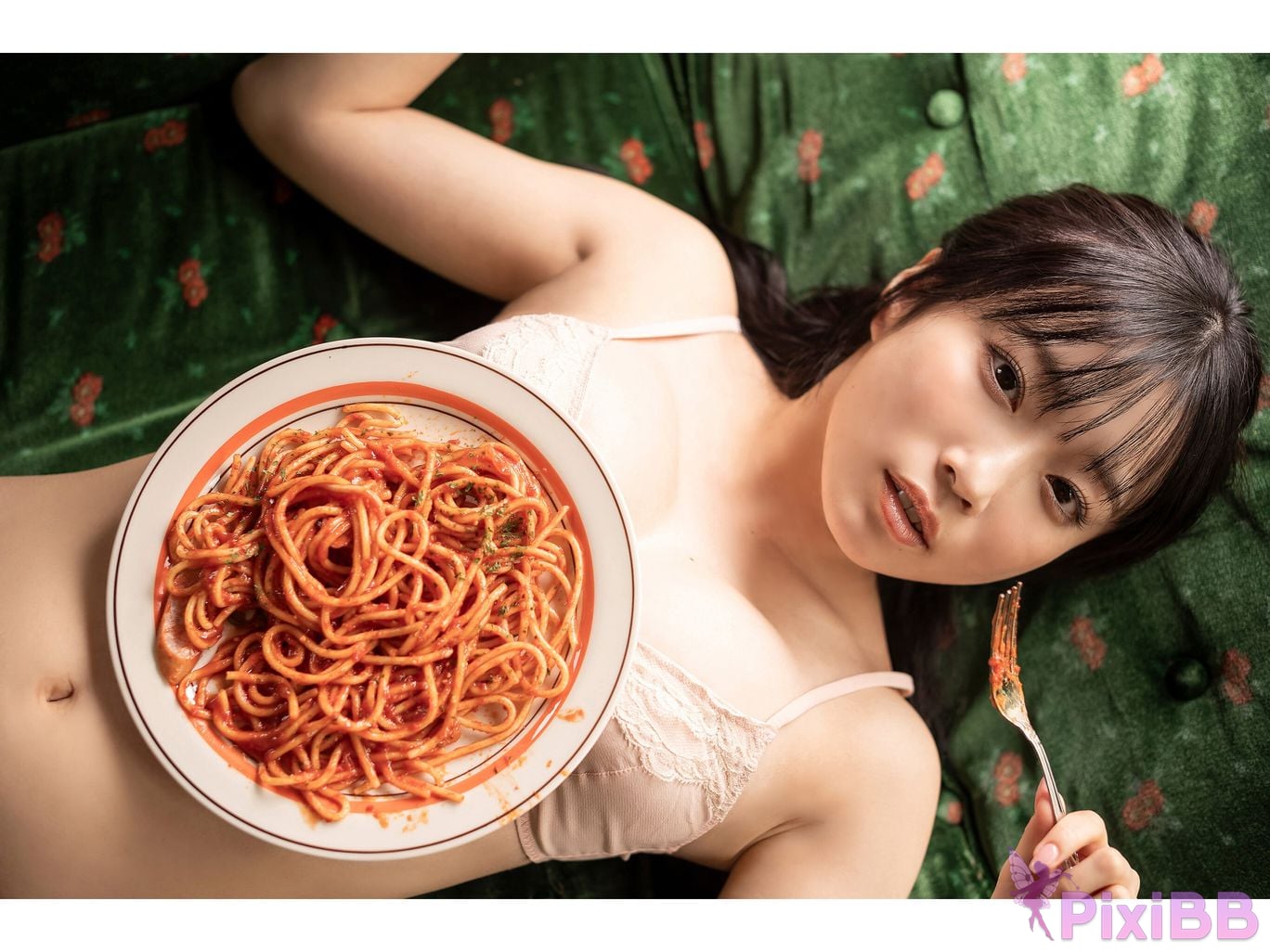 Japanese Idol Miyu Kishi retro simmering DIARY PARADE digital photo book PixiBB.COM 070