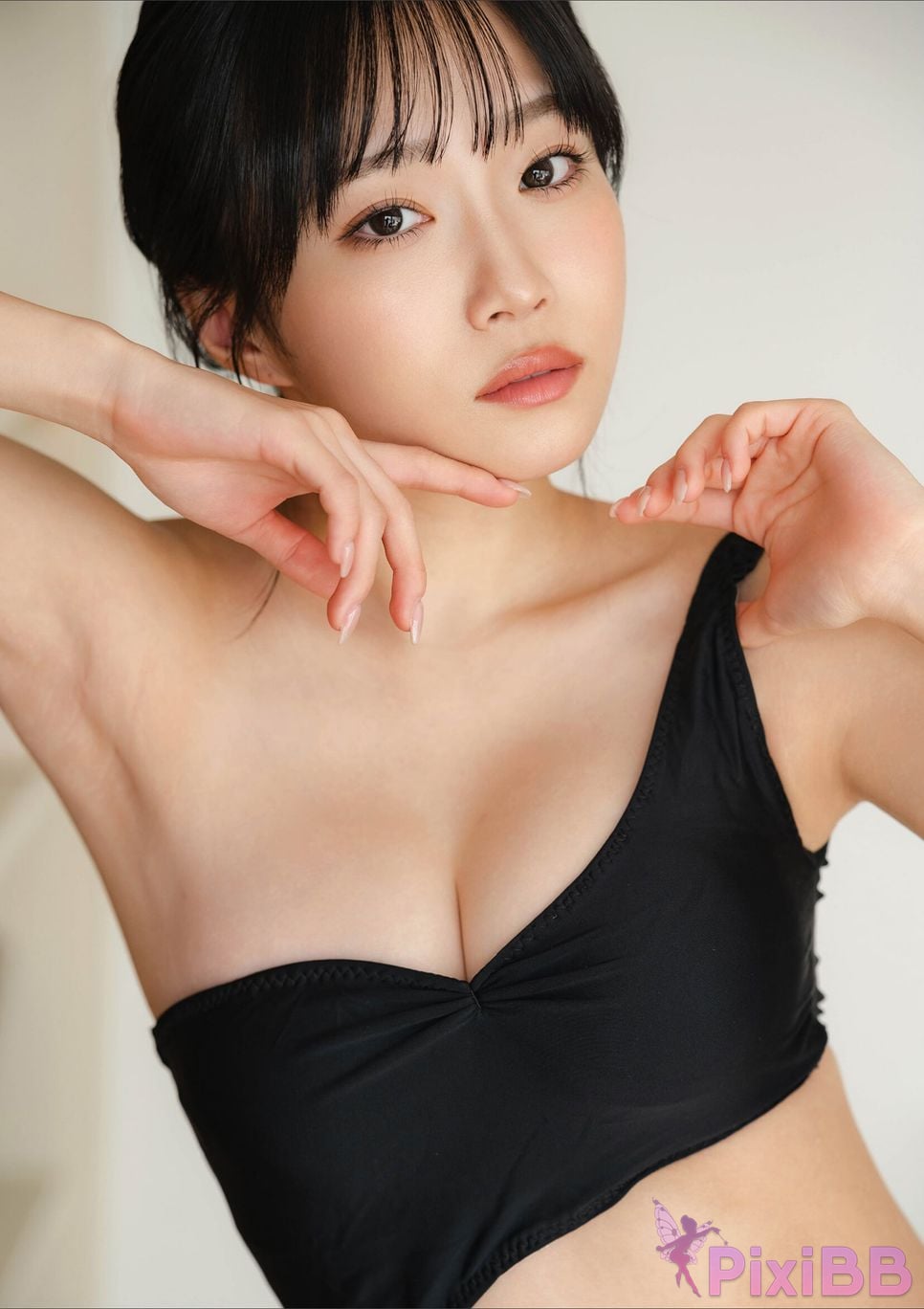 Japanese Idol Miyu Kishi Its not tiny. DOLCE Digital Photo Collection PixiBB.COM 042