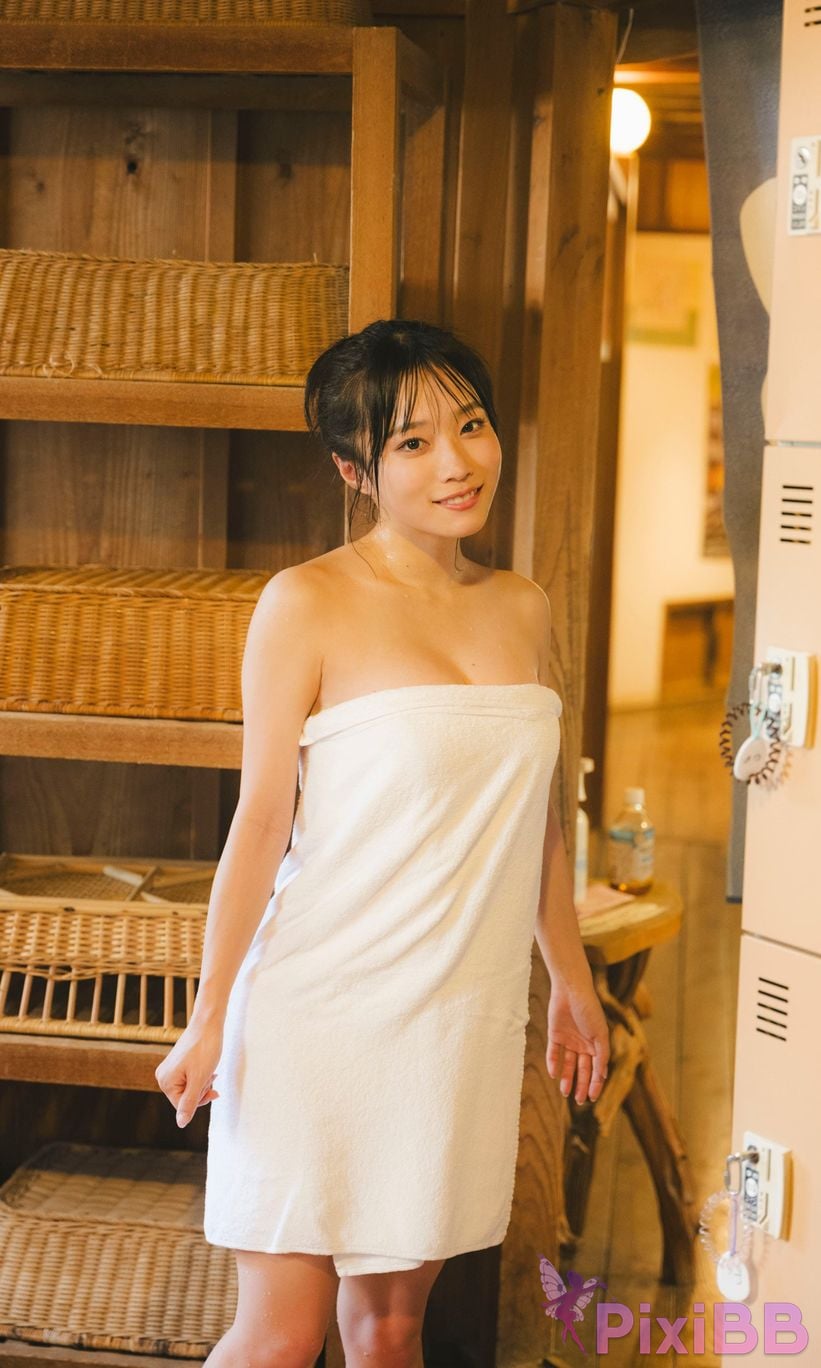 Japanese Idol Miyu Kishi Digital exclusive photo book I cant believe a day like this comes Weekly Playboy PHOTO BOOK PixiBB.COM 044