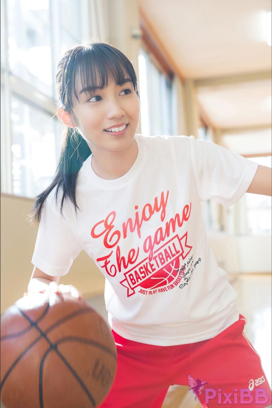 Japanese Idol Hikari Kuroki A divine beautiful girl Spisan gravure photo book PixiBB.COM 008