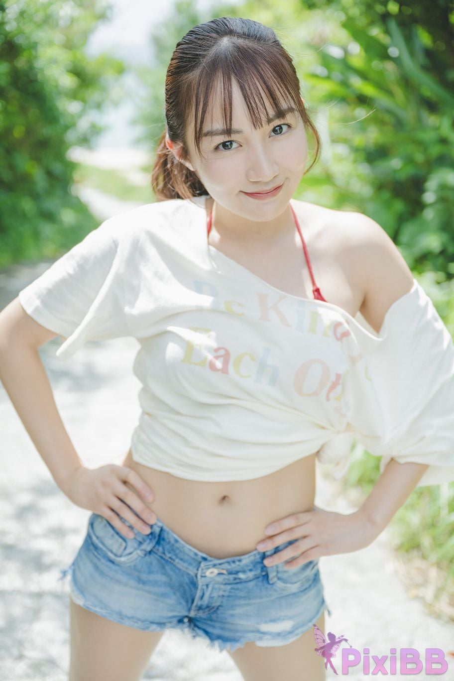 Japanese Idol Hikari Kuroki Manga Action Digital Photo Collection Occasionally by the Sea PixiBB.COM 016