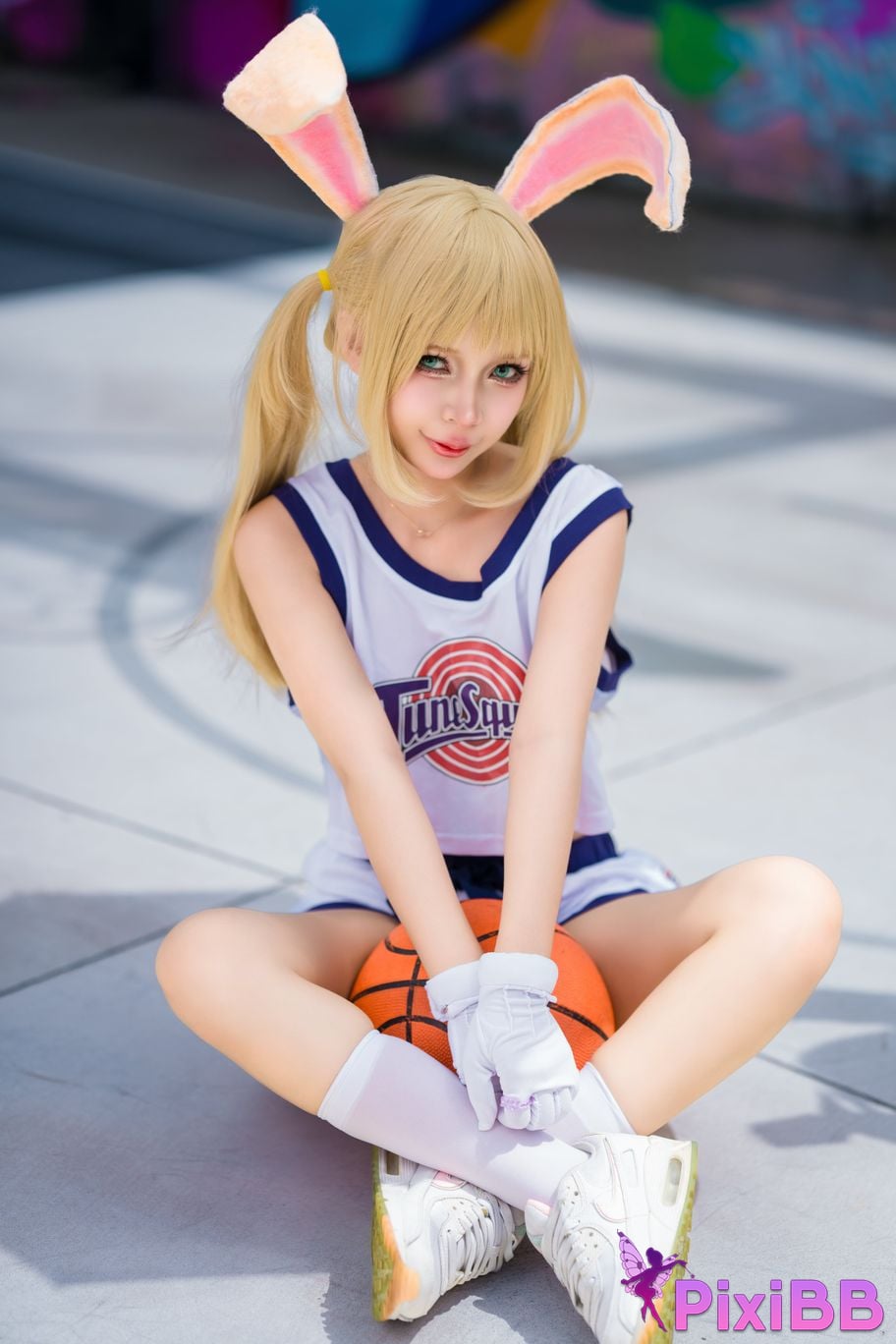 Umeko J Lola Bunny PixiBB.COM 2
