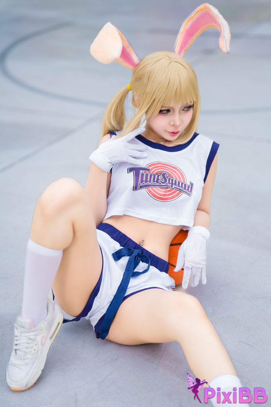 Umeko J Lola Bunny PixiBB.COM 44