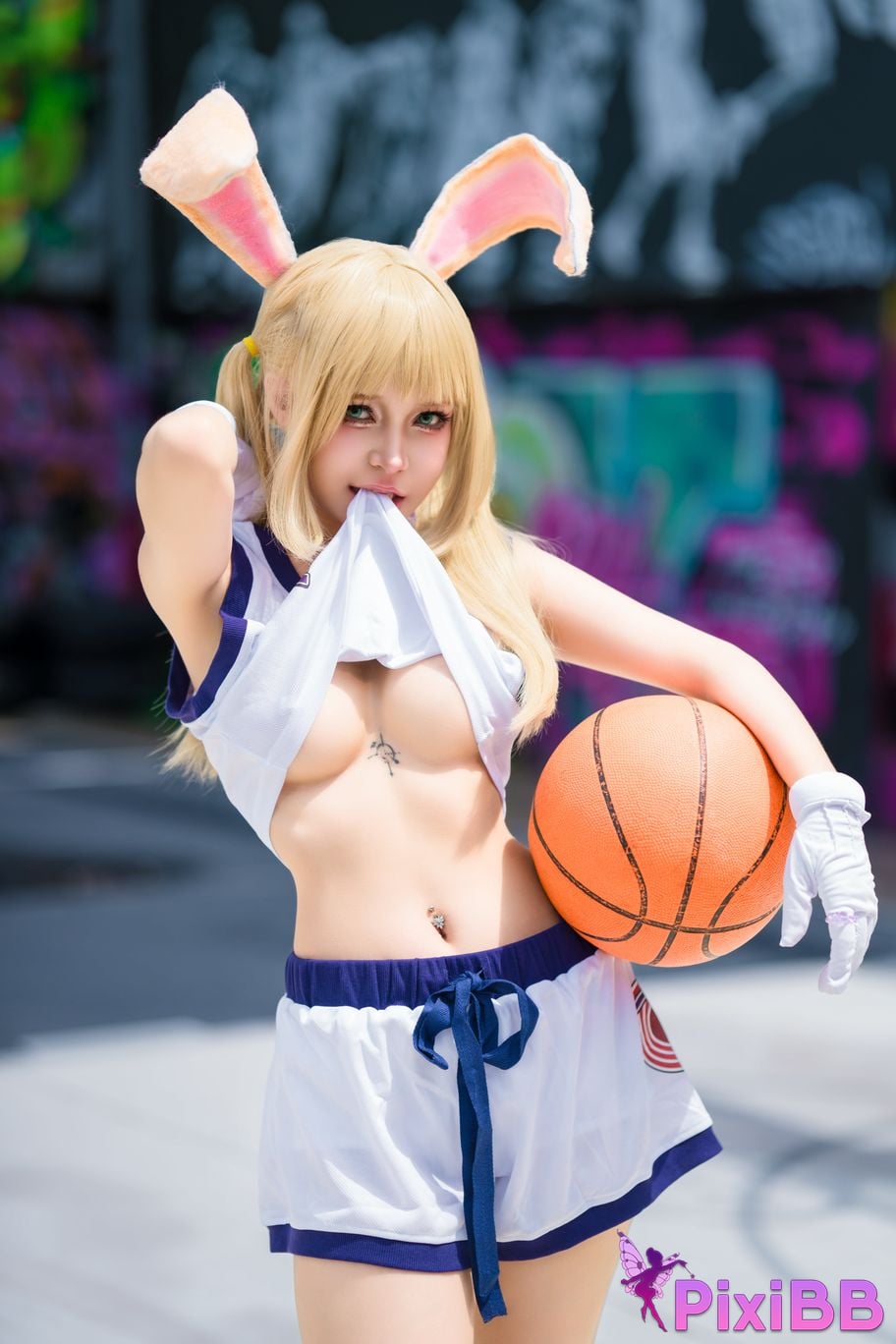 Umeko J Lola Bunny PixiBB.COM 51