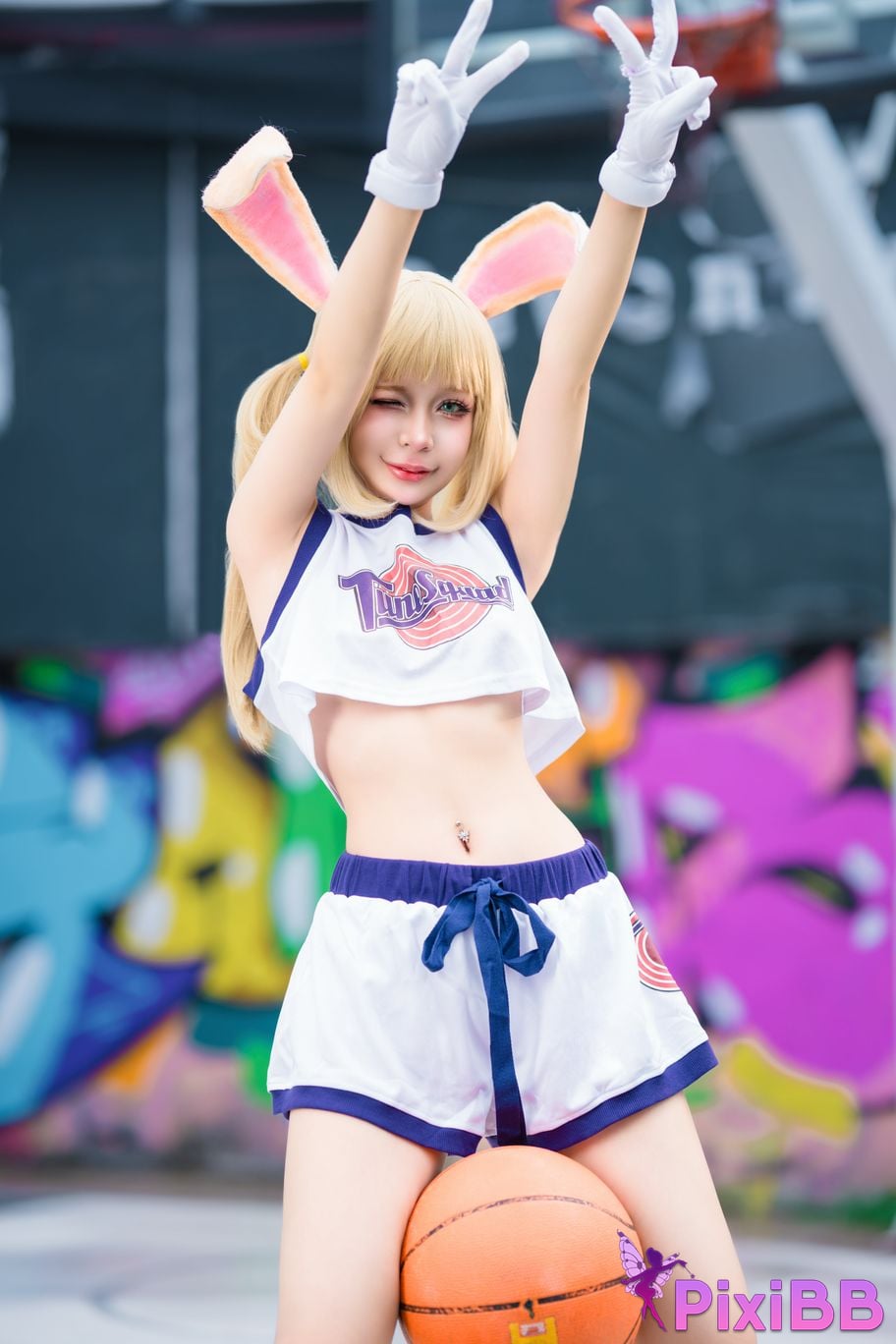 Umeko J Lola Bunny PixiBB.COM
