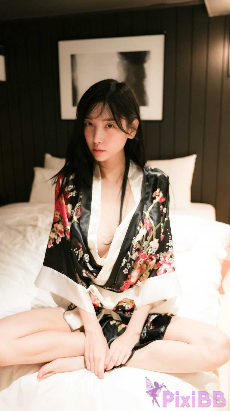 Patreon Leezy easy 2025.03 PixiBB.COM 005