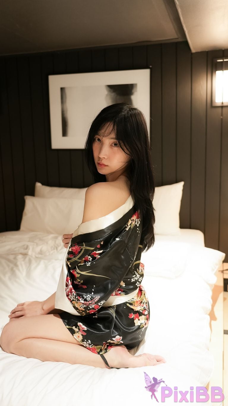 Patreon Leezy easy 2025.03 PixiBB.COM 009