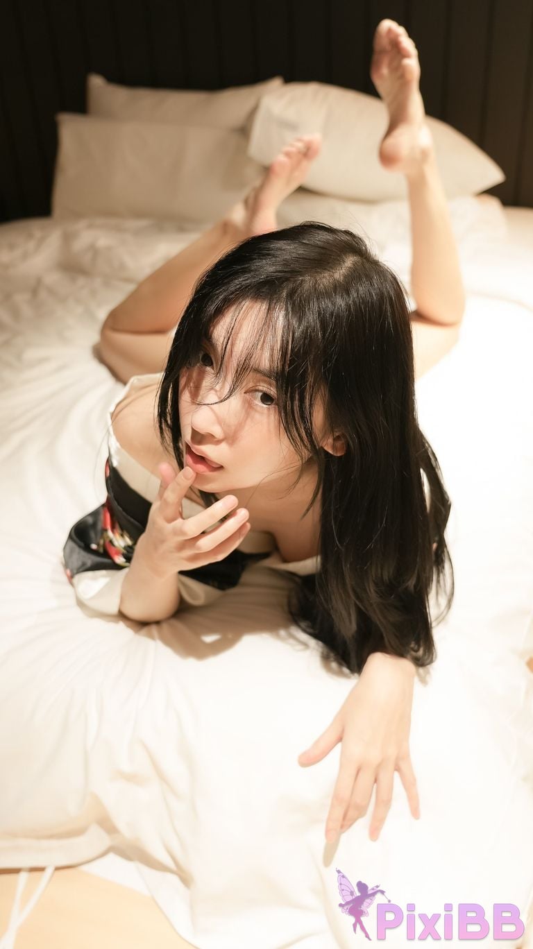 Patreon Leezy easy 2025.03 PixiBB.COM 014