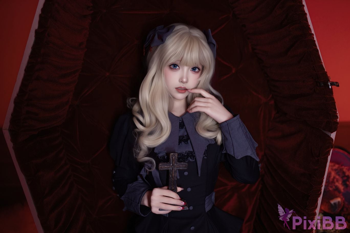 Cosplayer Bangni Bonnie princess dracula PixiBB.COM 004
