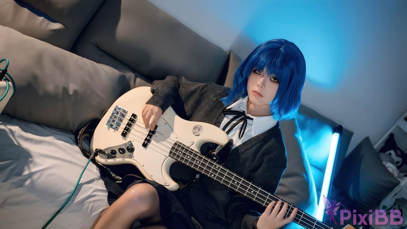 Cosplayer Tokuyama lonely rock Yamada Ryo PixiBB.COM 002