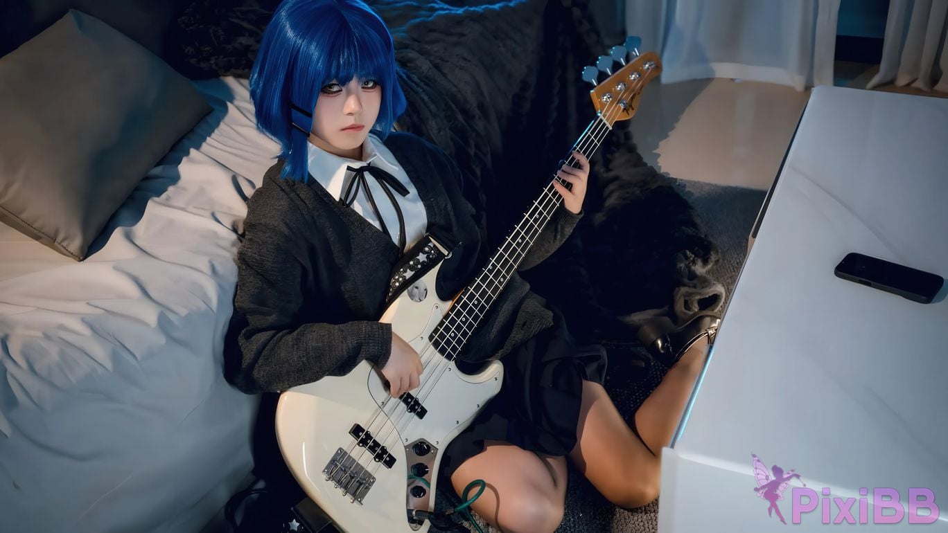 Cosplayer Tokuyama lonely rock Yamada Ryo PixiBB.COM 012