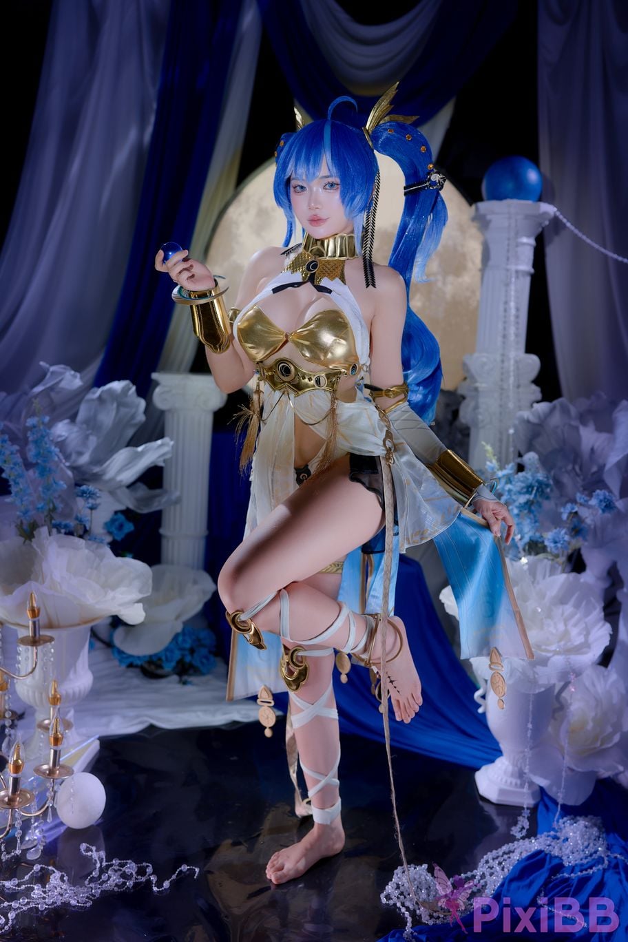 Cosplayer ZinieQ IuNO Wuthering Waves PixiBB.COM 001
