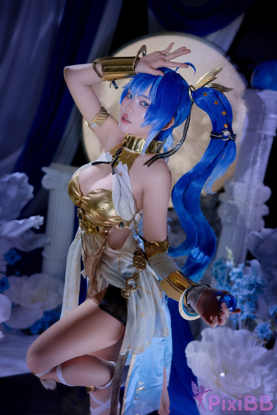 Cosplayer ZinieQ IuNO Wuthering Waves PixiBB.COM 003