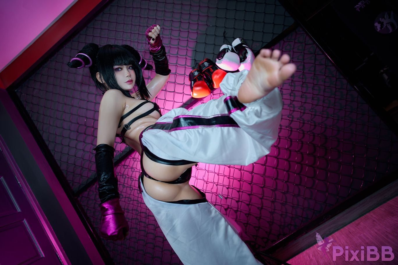 Coser ZinieQ Juri Han PixiBB.COM 005