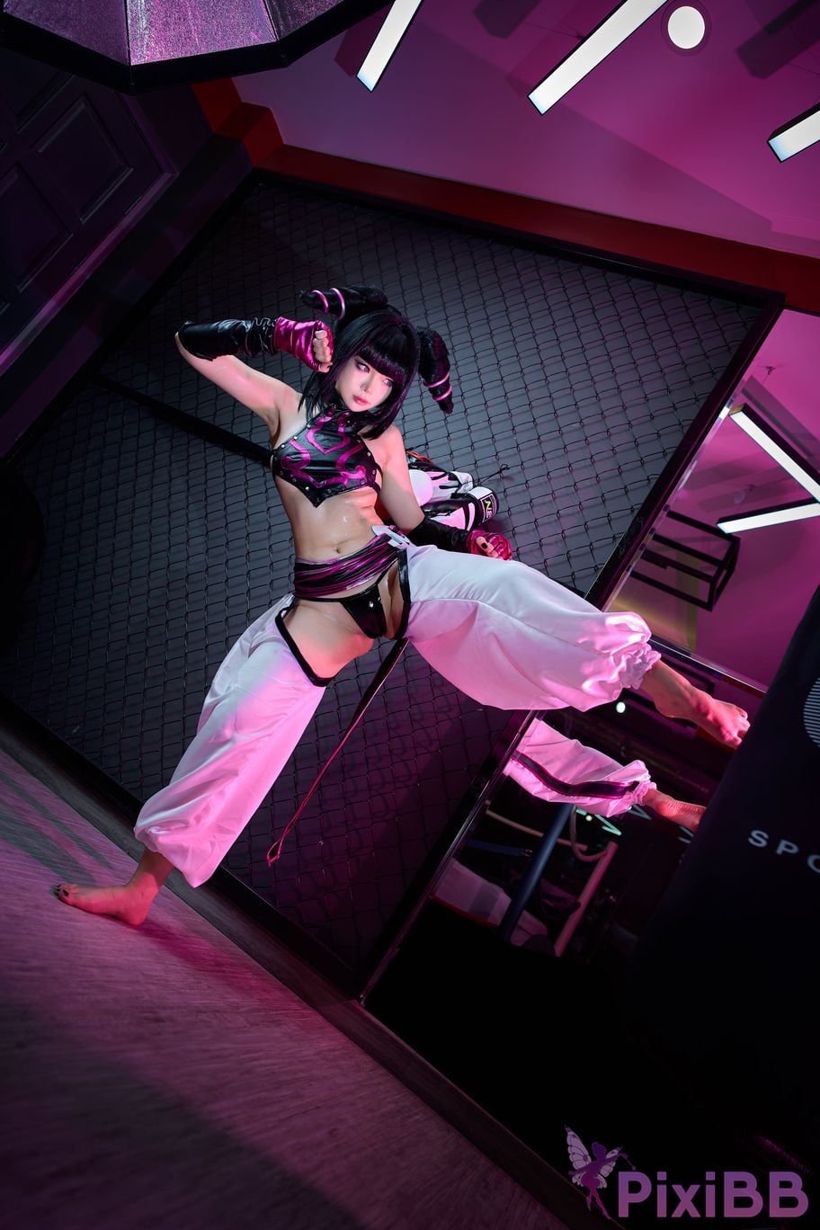 Coser ZinieQ Juri Han PixiBB.COM 013