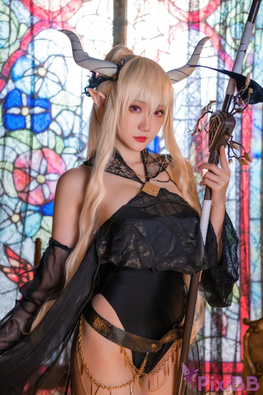 Cosplayer Guahi Sauce Arknights The Shining swimsuit PixiBB.COM 017