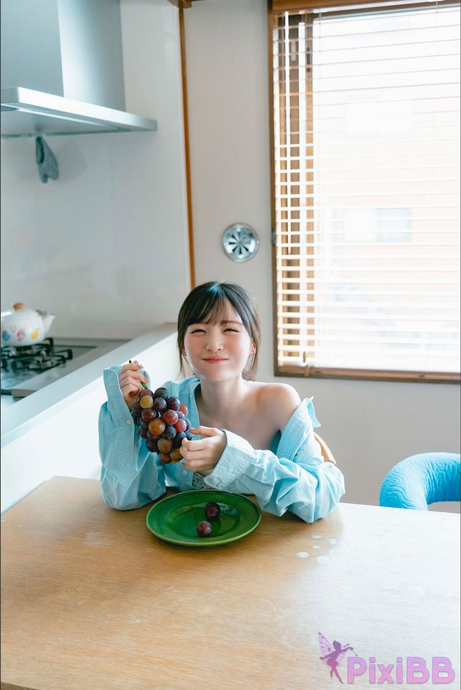 Japanese Idol Yura FRIDAY digital photo book sweet swaying 100 super gorgeous cuts included PixiBB.COM 002