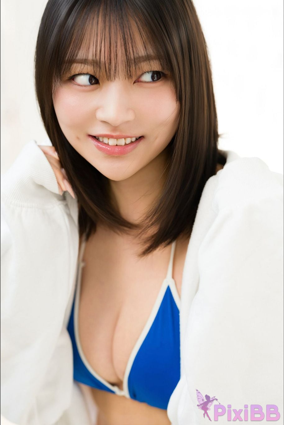 Japanese Idol Usa Hiiragi Usaki FRIDAY digital photo book UsakiIam USA PixiBB.COM 009