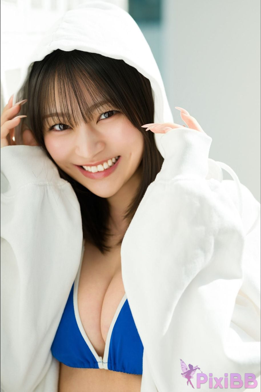 Japanese Idol Usa Hiiragi Usaki FRIDAY digital photo book UsakiIam USA PixiBB.COM 015