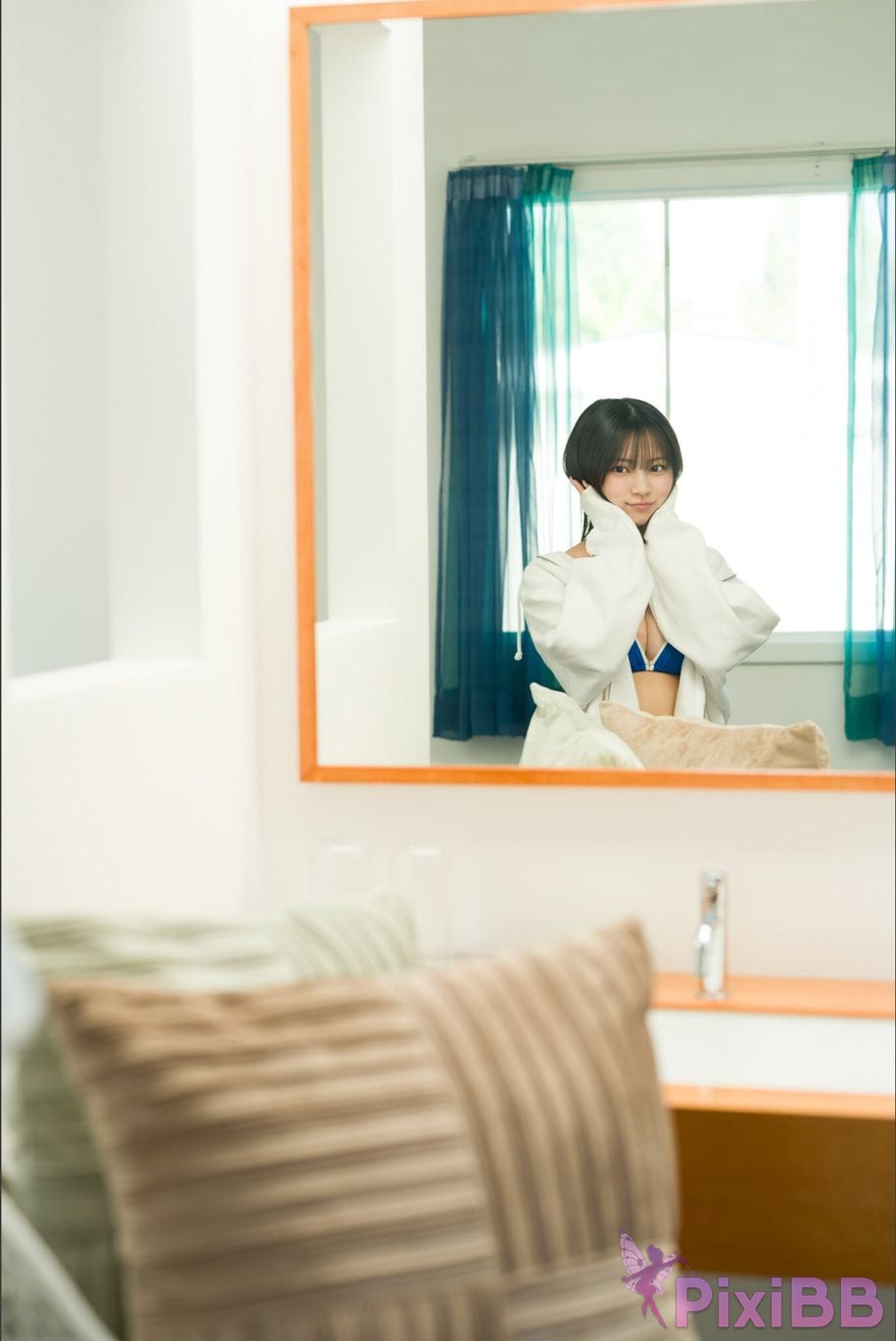 Japanese Idol Usa Hiiragi Usaki FRIDAY digital photo book UsakiIam USA PixiBB.COM 032