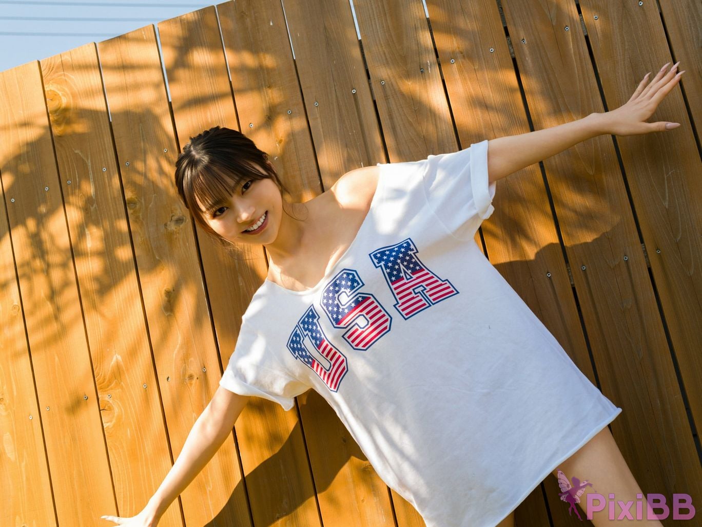 Japanese Idol Usa Hiiragi Usaki FRIDAY digital photo book UsakiIam USA PixiBB.COM 050
