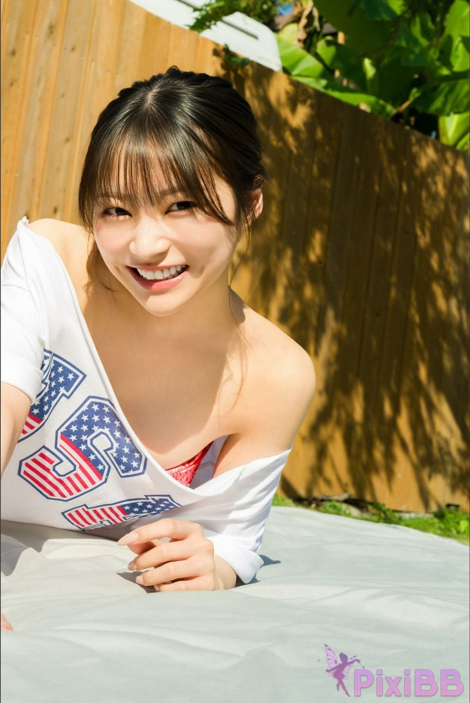 Japanese Idol Usa Hiiragi Usaki FRIDAY digital photo book UsakiIam USA PixiBB.COM 052