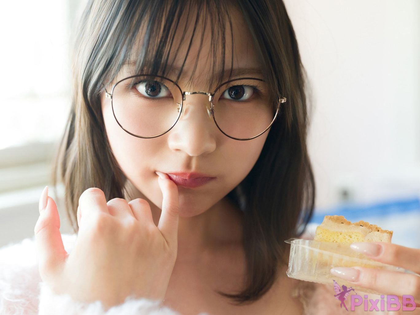Japanese Idol Usa Hiiragi Usaki FRIDAY digital photo book UsakiIam USA PixiBB.COM 067