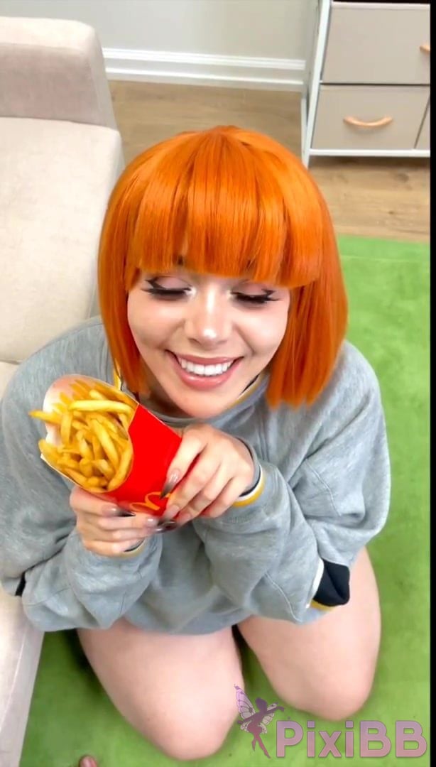 Momokun McDonald s Mommy PixiBB.COM 001