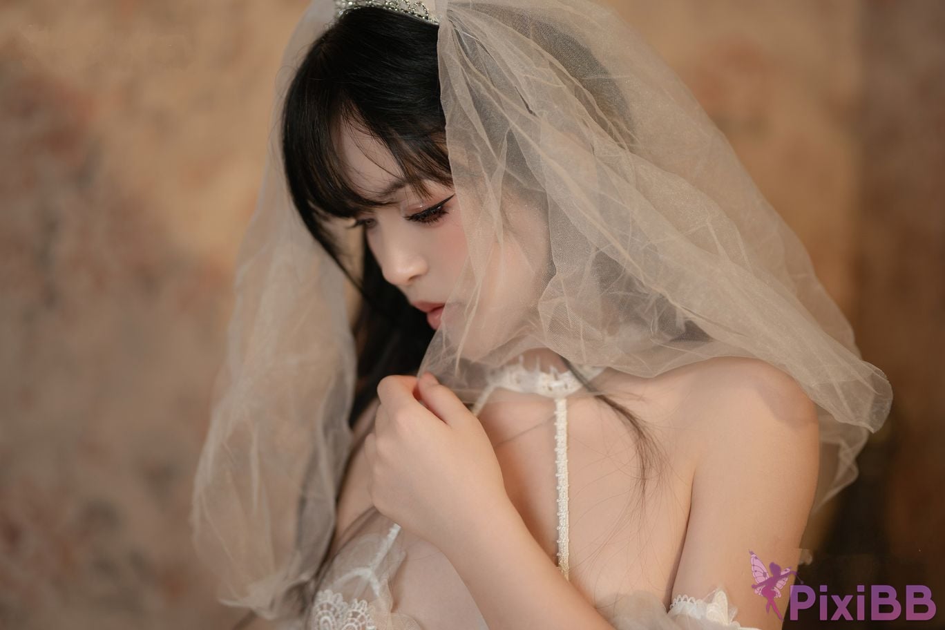 Cosplayer Bangni Bonnie white flower wedding PixiBB.COM 046