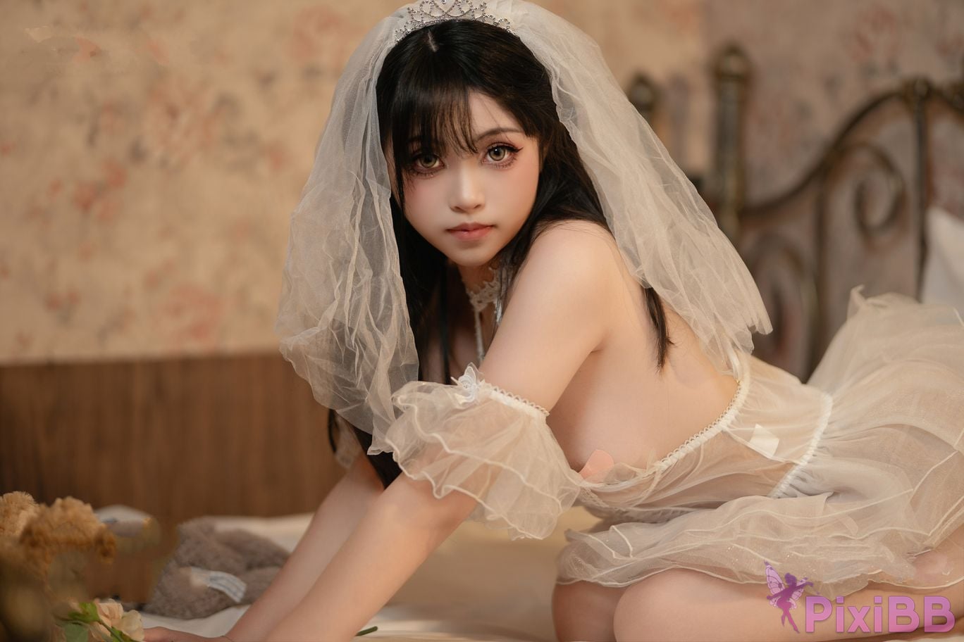 Cosplayer Bangni Bonnie white flower wedding PixiBB.COM 048