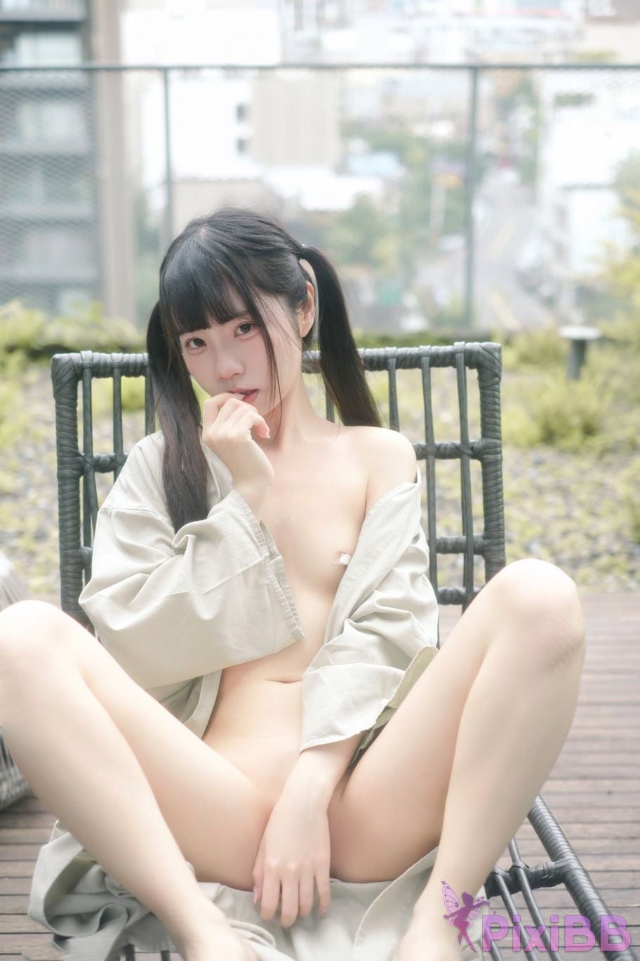 Cosplayer Cocoa Little White Rabbit Zai Yang Tai Zuo Huai Shi De Xiao Tu PixiBB.COM 063