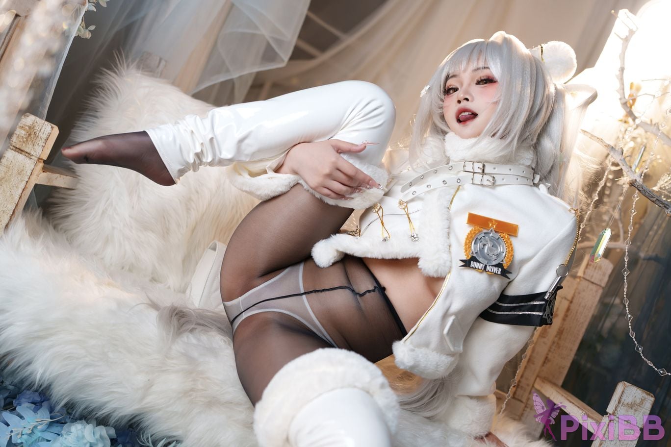 Cosplayer Slow Cooker Hamster Balls goddess of victory Nikki Blanche Fortune Express PixiBB.COM 019